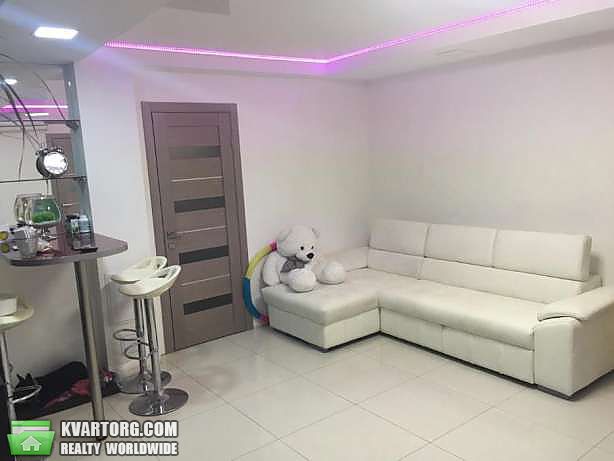 Sell 3-room apartment. Киев,  Чудновского — photo 2