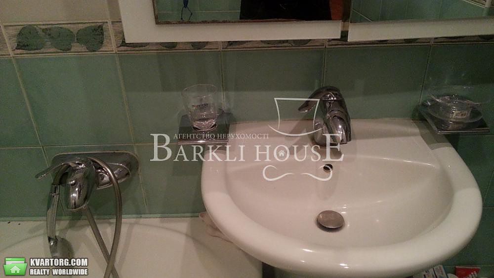 Rent out 4-room apartment. Киев,  Невская — photo 10