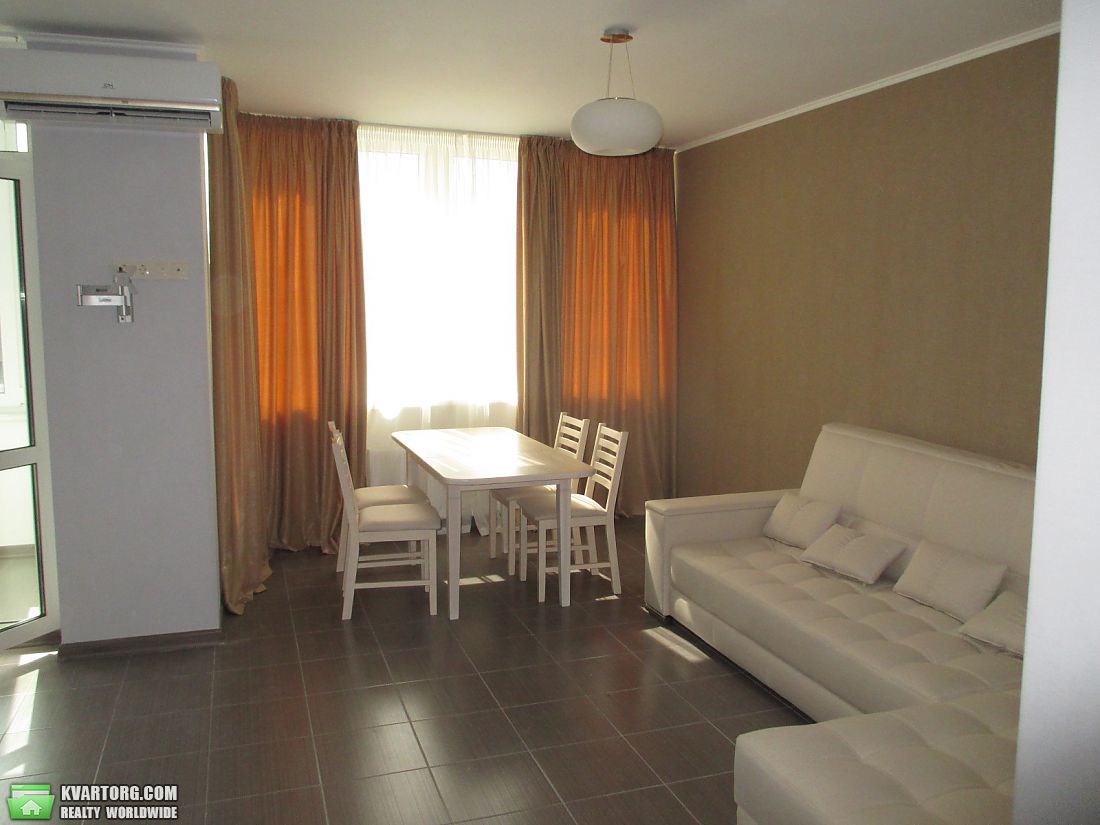 Rent out 1-room apartment. Киев,  Вышгородская — photo 8