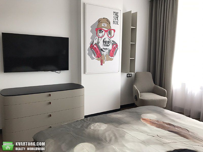 Rent out 4-room apartment. Киев, Драгомирова ул. — photo 6
