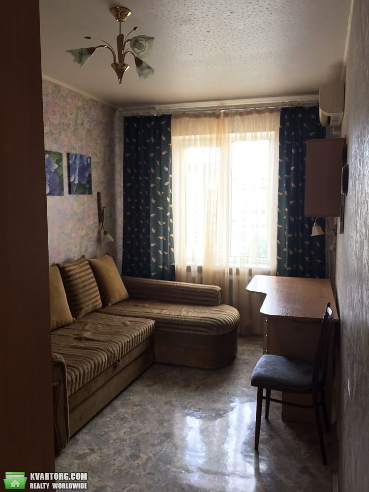Rent out 3-room apartment. Киев,  Ватутина пр — photo 6