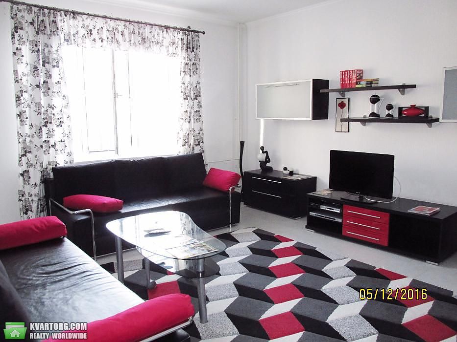 Rent out 2-room apartment. Киев,  Шелковичная — photo 1