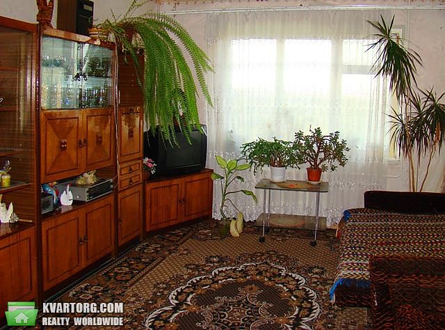 Sell 3-room apartment. Днепропетровск, Космонавта Комарова — photo 1