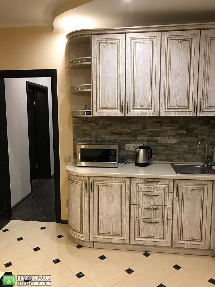 Rent out 2-room apartment. Киев, Ломонносова — photo 2