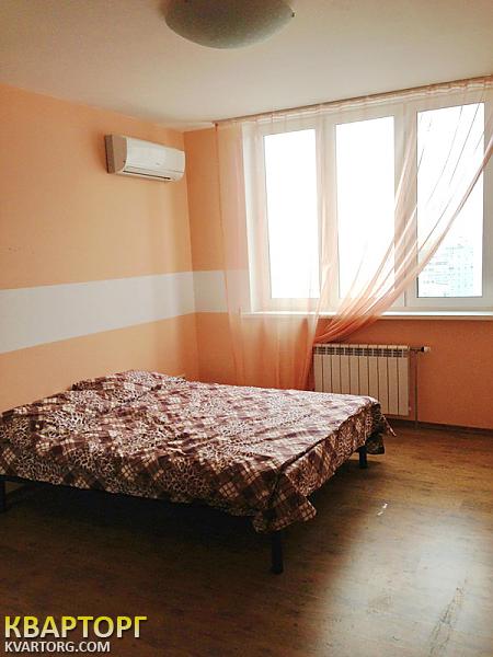 Rent out 2-room apartment. Киев,  Гмыри — photo 2