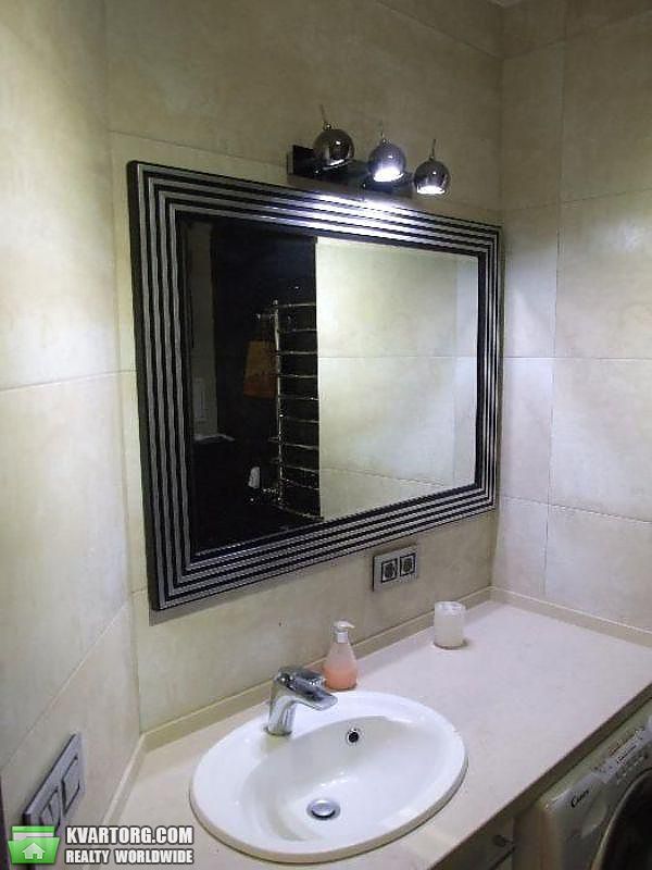 Rent out 2-room apartment. Киев, Лобановского проспект — photo 8