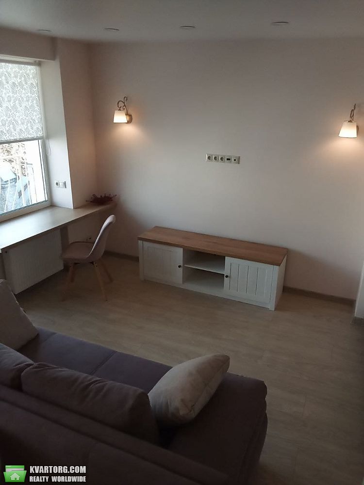 Rent out 1-room apartment. Киев,  Мазепы — photo 7