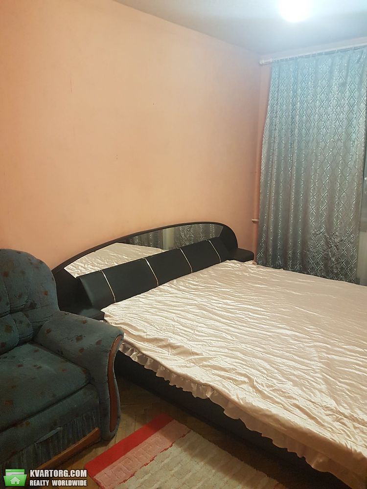 Rent out 2-room apartment. Киев,  Луначарского — photo 6