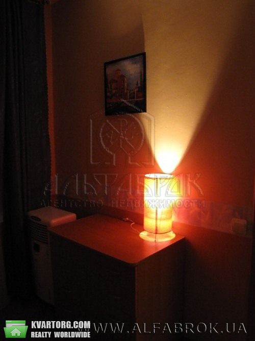 Rent out 2-room apartment. Киев,  Мазепы — photo 3