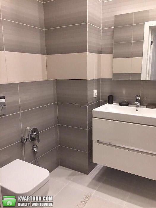 Rent out 2-room apartment. Киев, Драгомирова ул. — photo 6