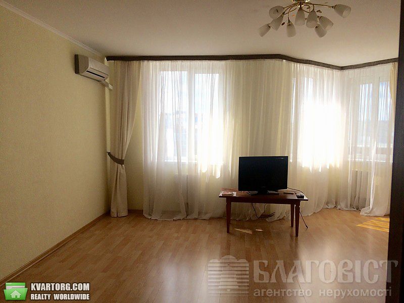 Sell 2-room apartment. Киев,  Саперно-Слободская — photo 4