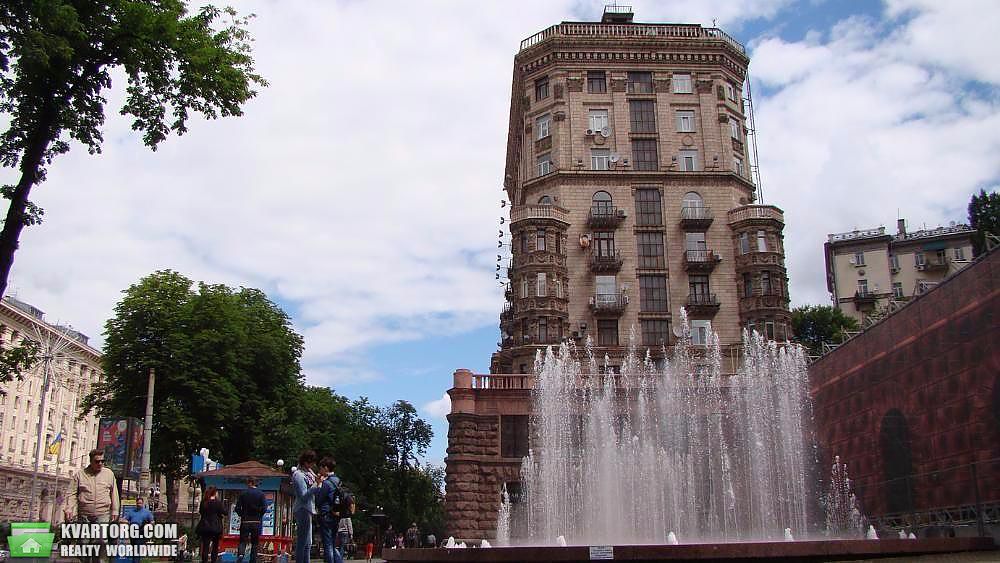 Rent out 2-room apartment. Киев,  Крещатик — photo 2
