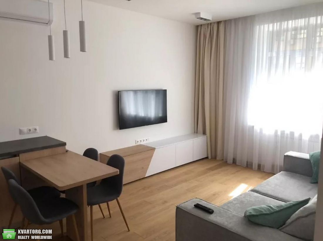 Rent out 2-room apartment. Киев,  Круглоуниверситетская — photo 2