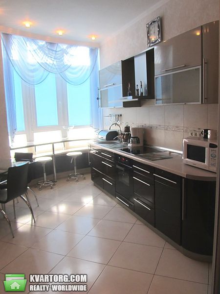 Rent out 3-room apartment. Одесса, Сегедская — photo 1