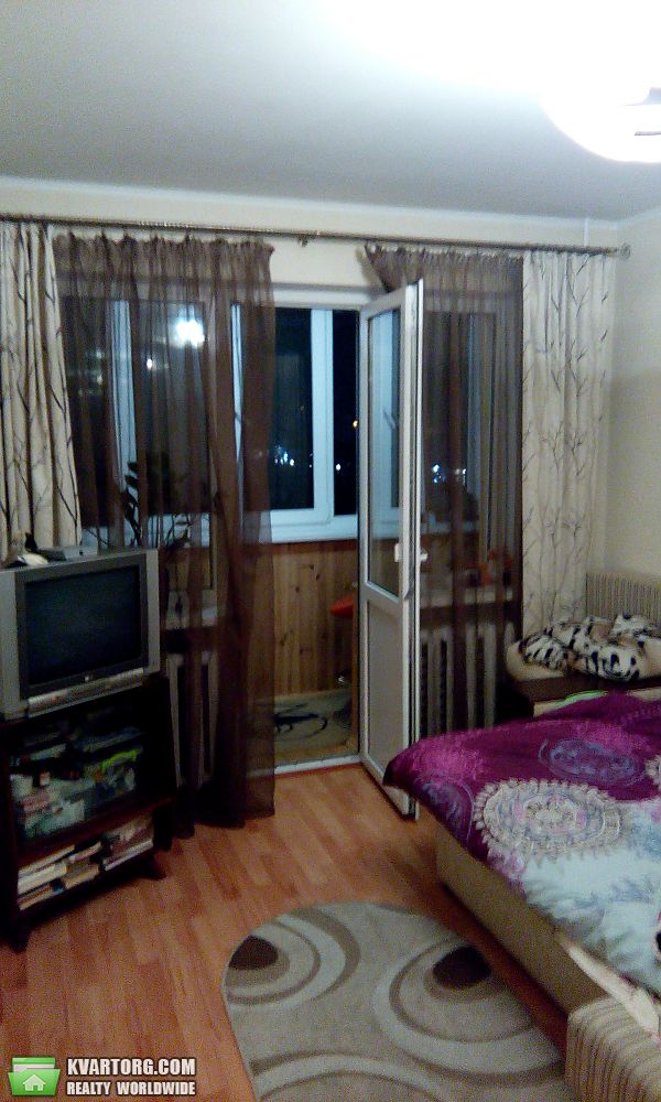 Sell 1-room apartment. Киев,  Гната Юры — photo 2