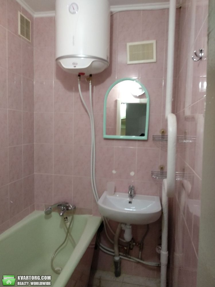 Rent out 1-room apartment. Киев,  Белорусская — photo 7