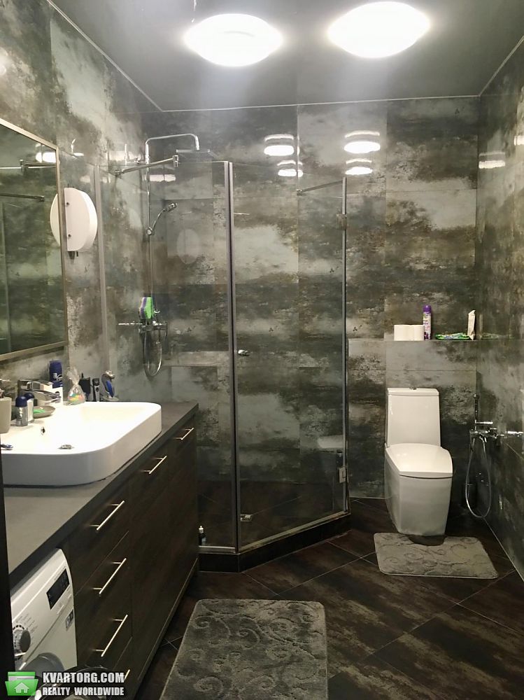 Rent out 4-room apartment. Киев,  Туманяна — photo 7