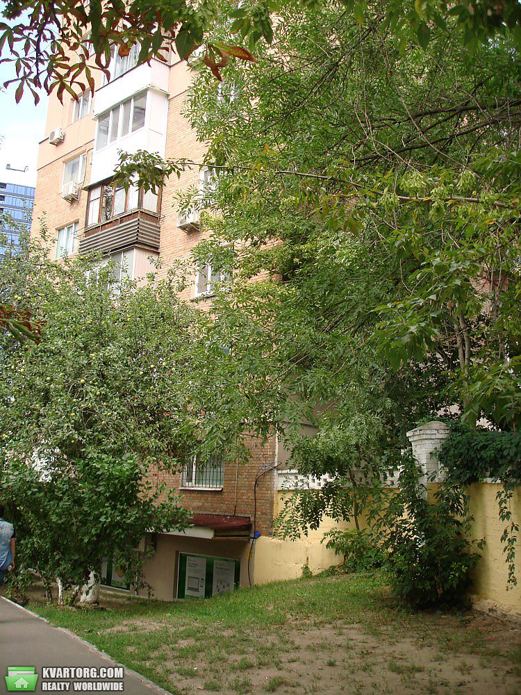 Sell 3-room apartment. Киев,  Щорса — photo 1