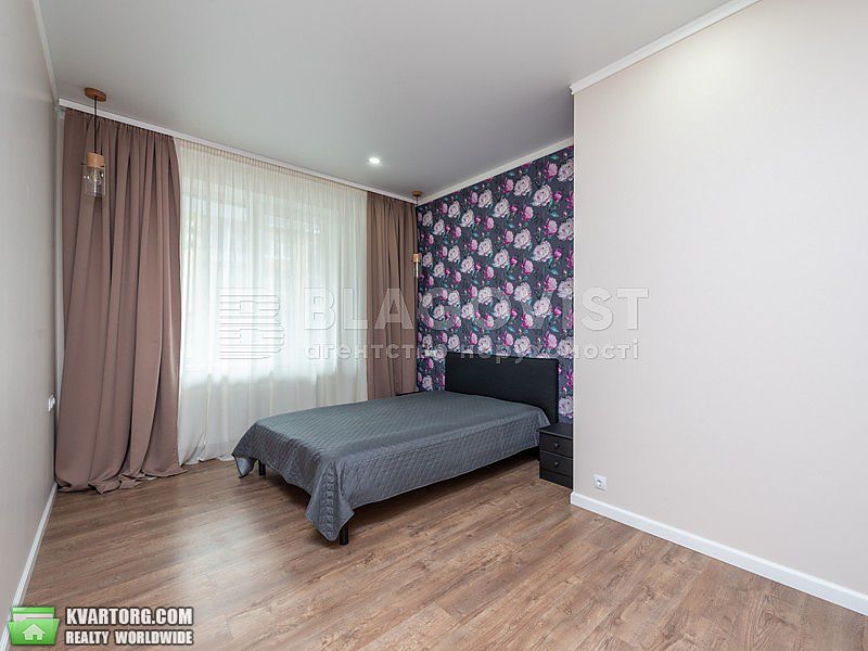 Sell 3-room apartment. Киев,  Кирило-Мефодиевская — photo 1