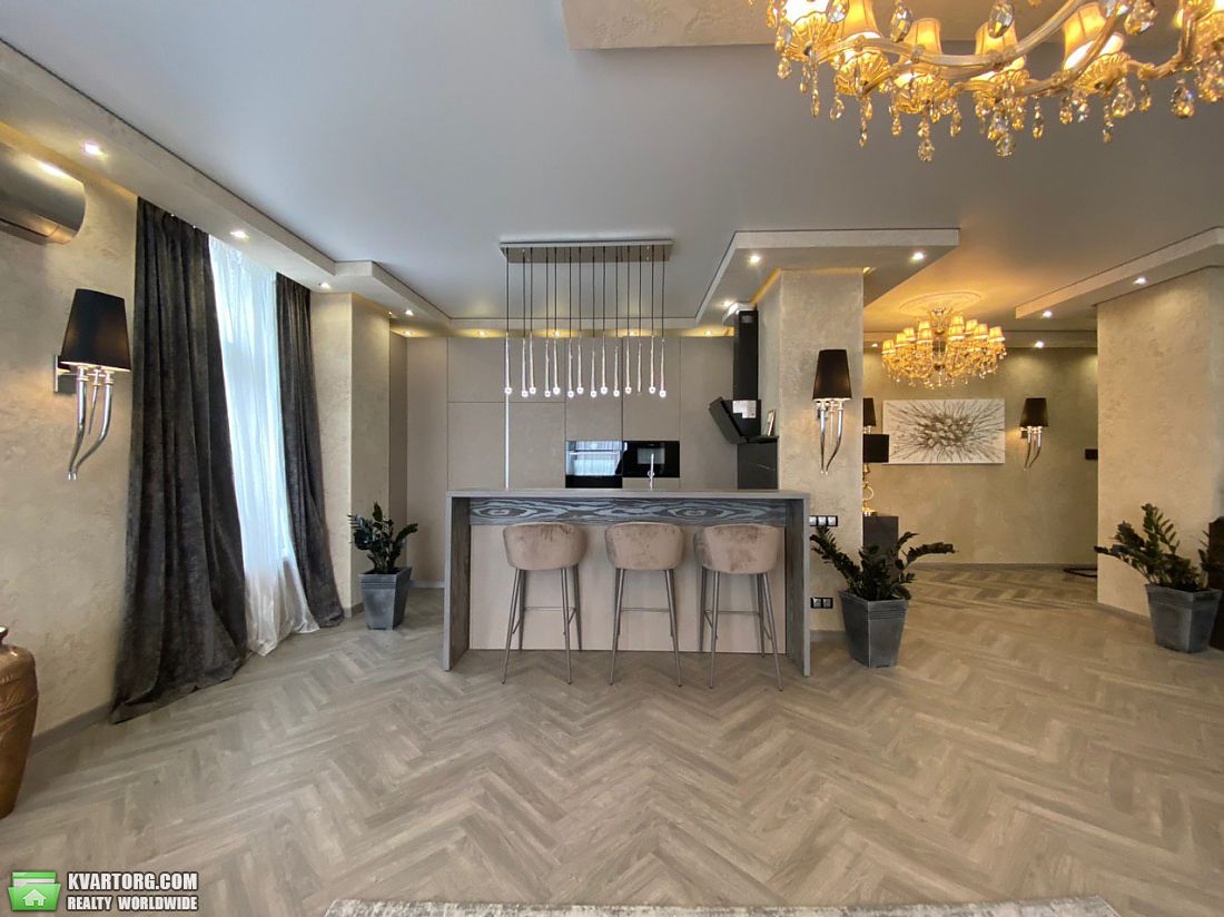 Rent out 3-room apartment. Киев, Драгомирова ул. — photo 8