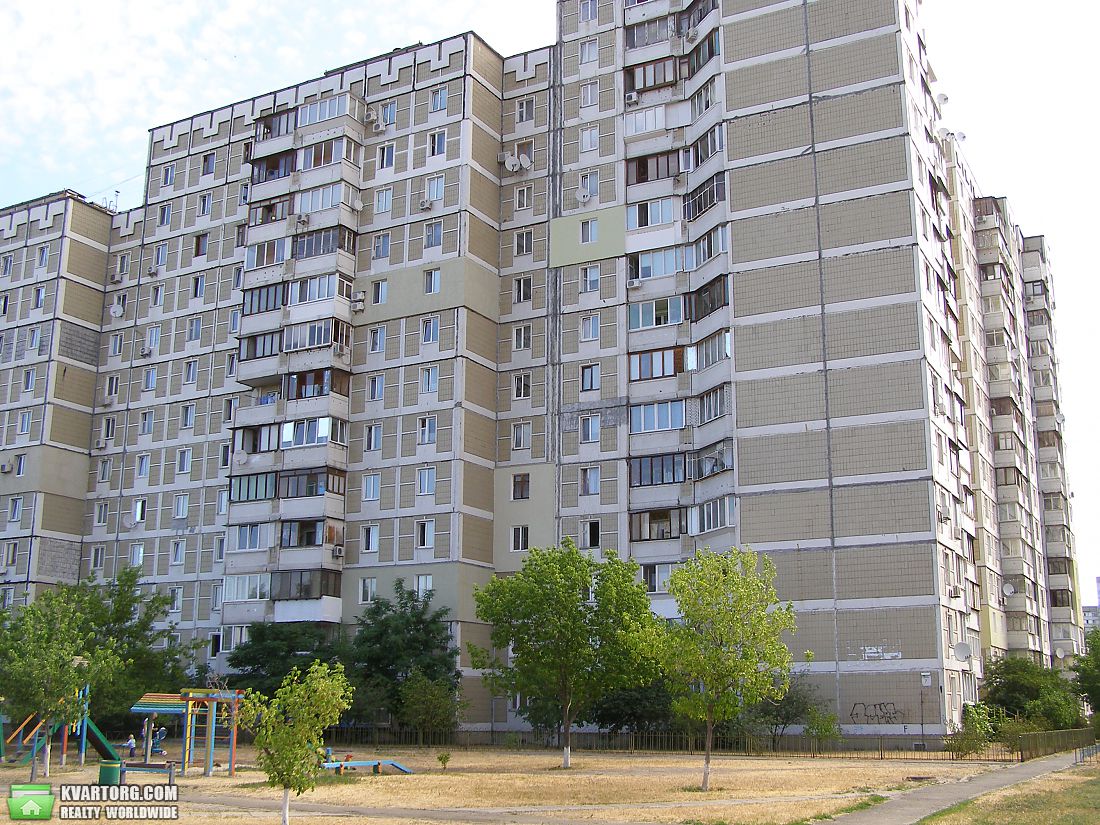 Sell 2-room apartment. Киев,  Ревуцкого — photo 1