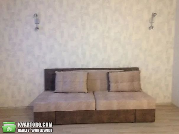 Rent out 1-room apartment. Киев, Панельная — photo 5