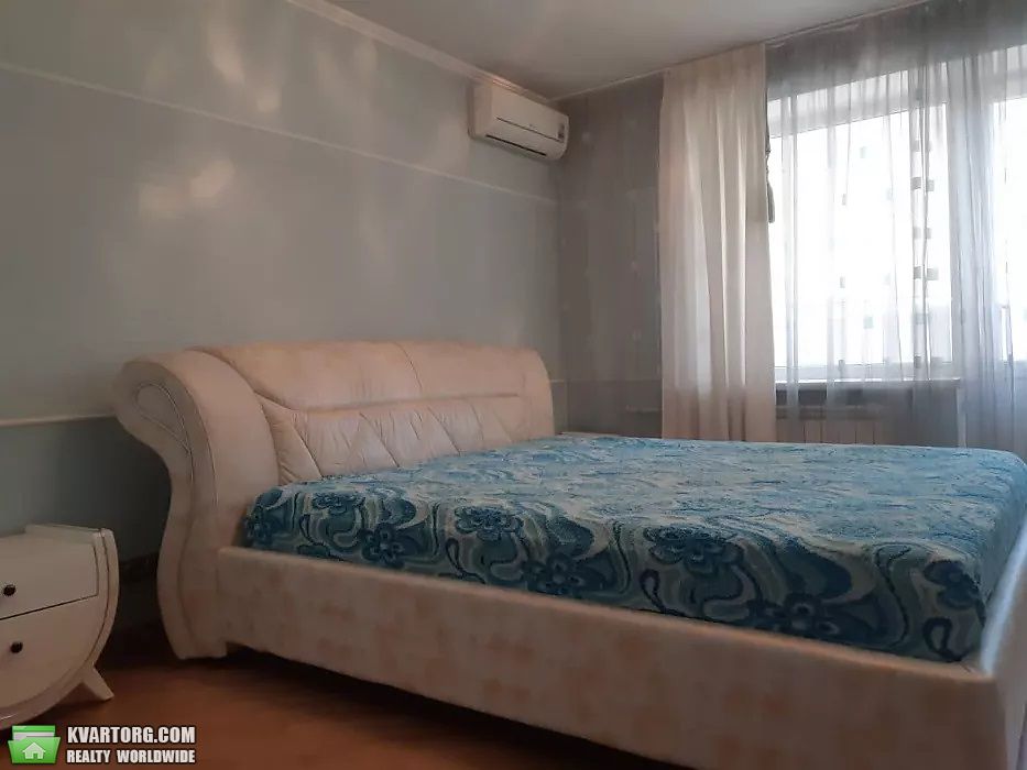 Rent out 3-room apartment. Киев,  Стадионная — photo 5