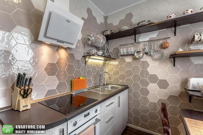 Rent out 1-room apartment. Харьков, Красношкольная набережная — photo 9