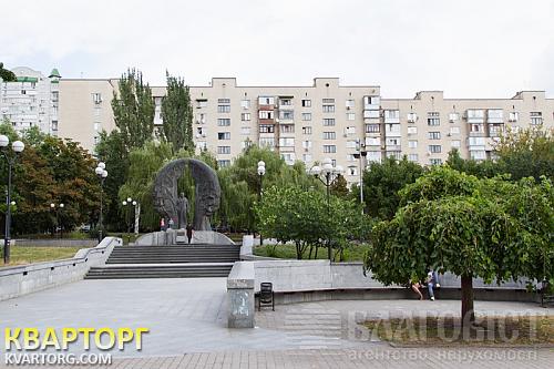 Sell 3-room apartment. Киев,  Предславинская — photo 1