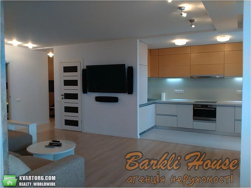 Rent out 2-room apartment. Киев,  Гетьмана — photo 3