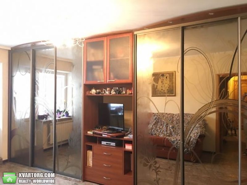 Sell 2-room apartment. Киев,  Тростянецкая — photo 3