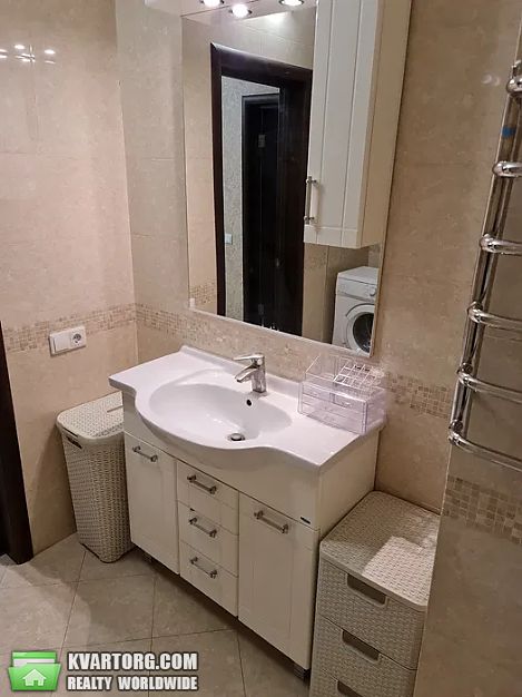 Rent out 2-room apartment. Киев,  Днепровская наб — photo 1