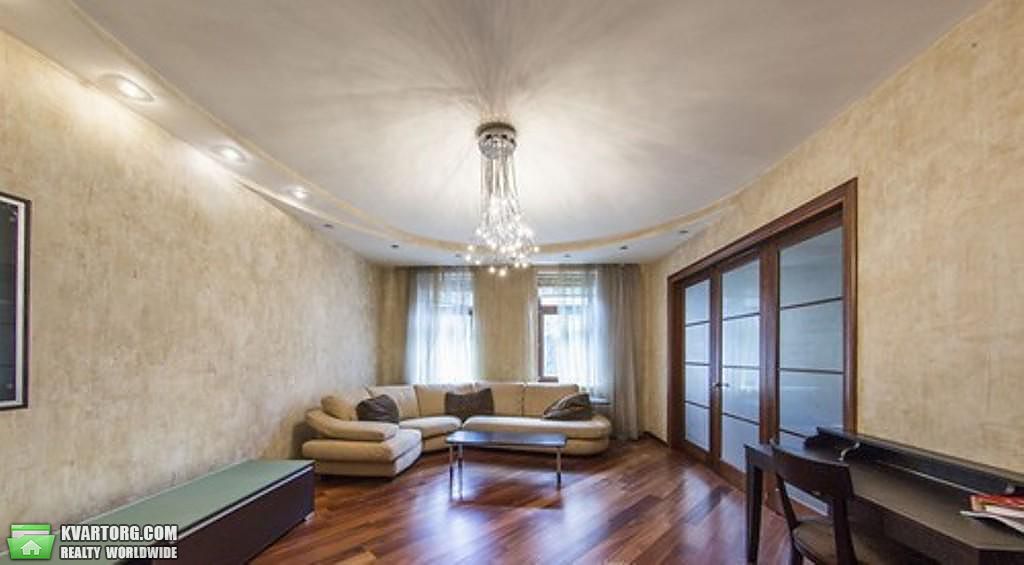 Rent out 4-room apartment. Киев,  Богдана Хмельницкого — photo 2