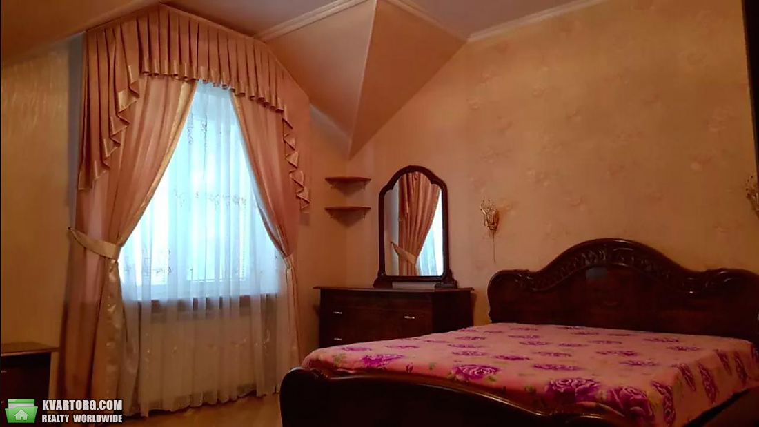 Rent out house. Киев,  Кобзарская — photo 2