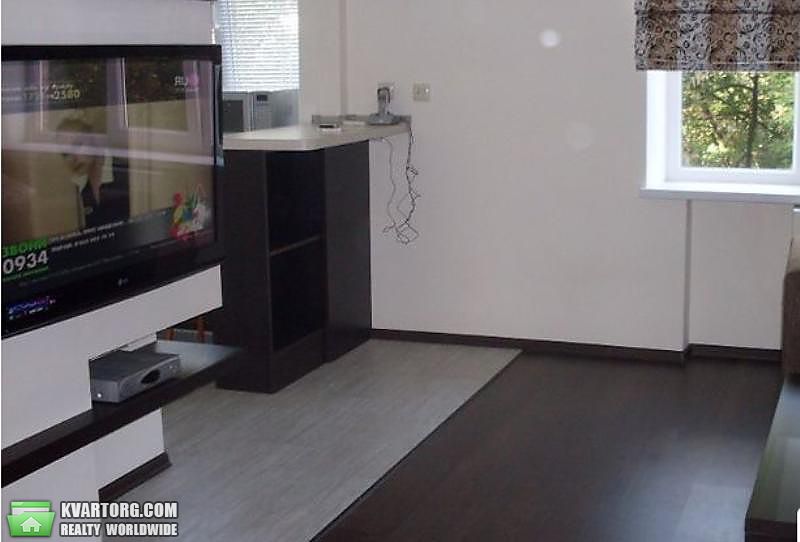 Rent out 2-room apartment. Киев,  Победы пр — photo 5