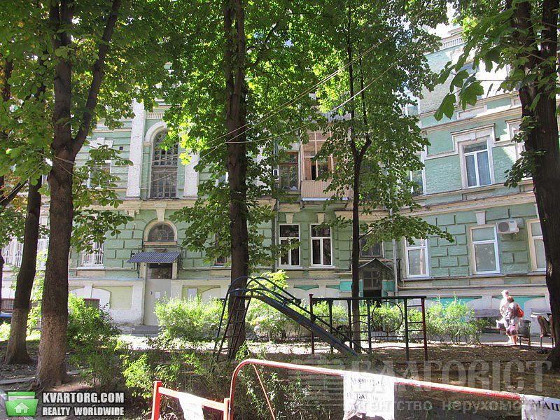 Sell 3-room apartment. Киев,  Десятинная — photo 1