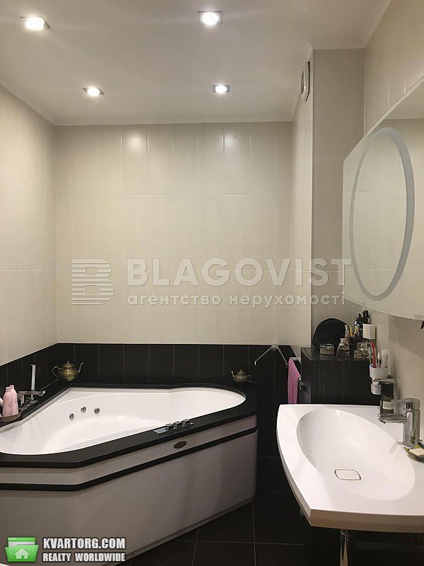 Sell 4-room apartment. Киев,  Введенская — photo 4