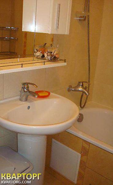 Rent out 1-room apartment. Киев, Драгоманова — photo 8