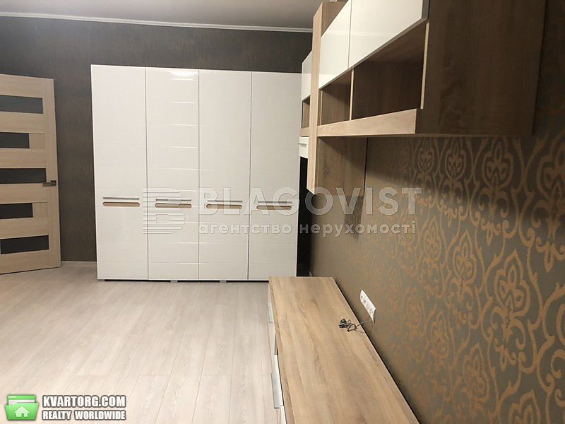 Rent out 2-room apartment. Киев,  Героев Сталинграда пр — photo 4