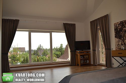 Sell house. Обухов, центральная — photo 2
