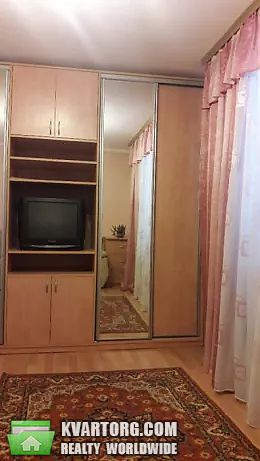 Rent out 2-room apartment. Киев,  Декабристов — photo 4
