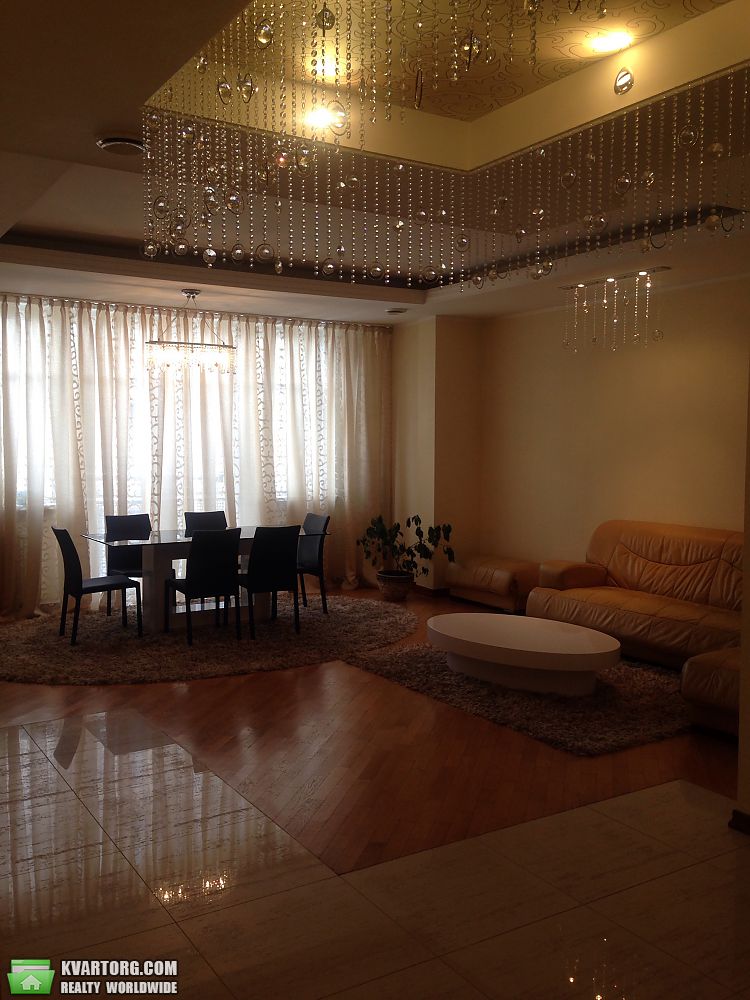 Rent out 3-room apartment. Киев,  Щорса — photo 1