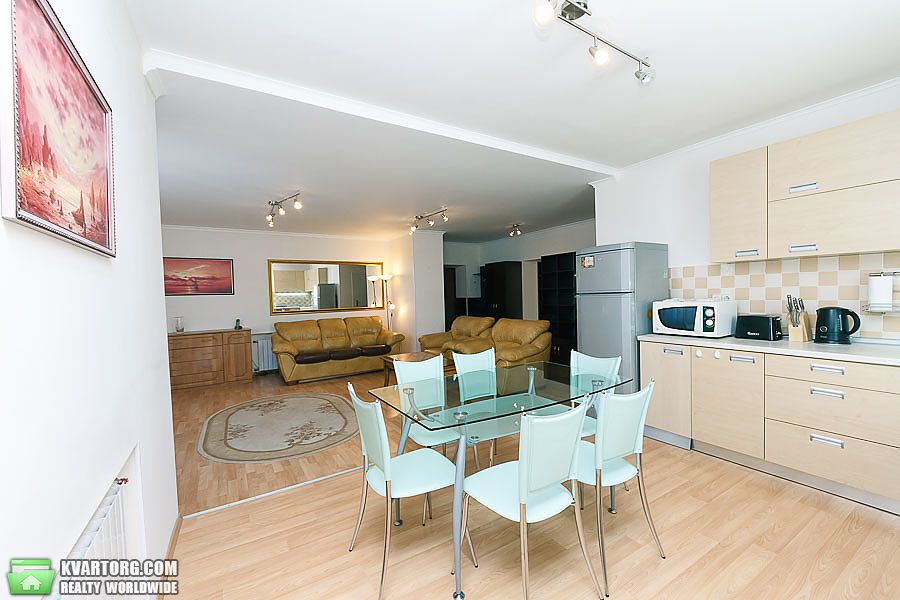 Rent out 4-room apartment. Киев, Шота Руставели — photo 4