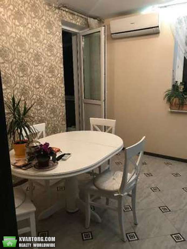 Sell 3-room apartment. Киев,  Кондратюка — photo 10
