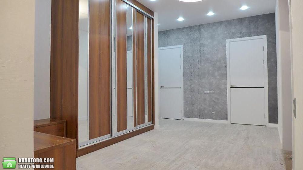 Rent out 3-room apartment. Киев,  Обсерваторная — photo 9