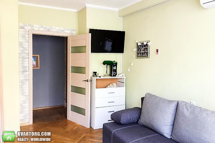Sell 3-room apartment. Киев,  Антонова — photo 2