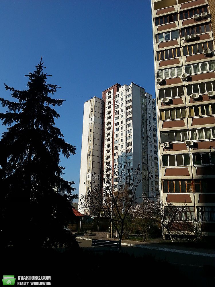 Sell 2-room apartment. Киев,  Бажана — photo 1
