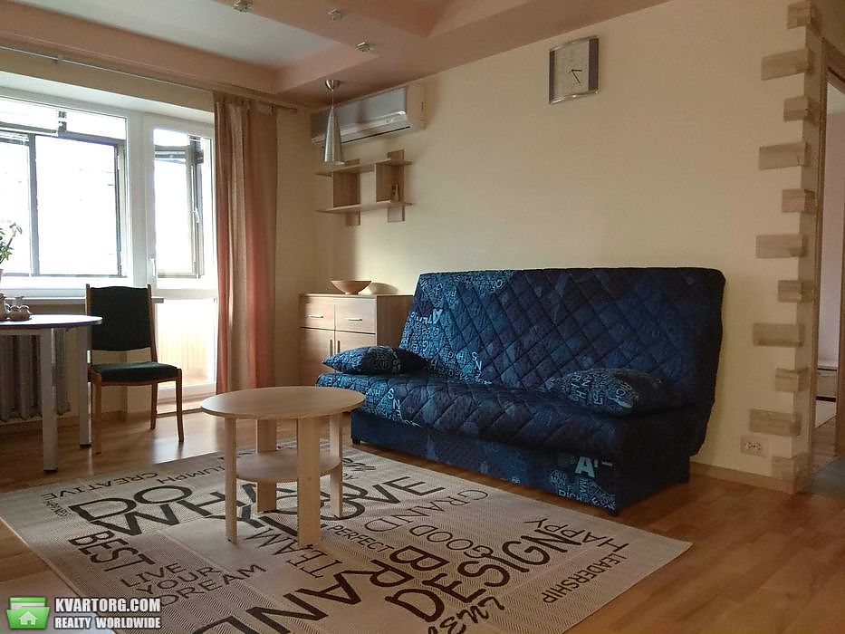 Rent out 3-room apartment. Киев,  Энтузиастов — photo 3