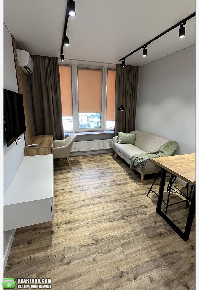 Rent out 1-room apartment. Киев,  Днепровская наб — photo 2