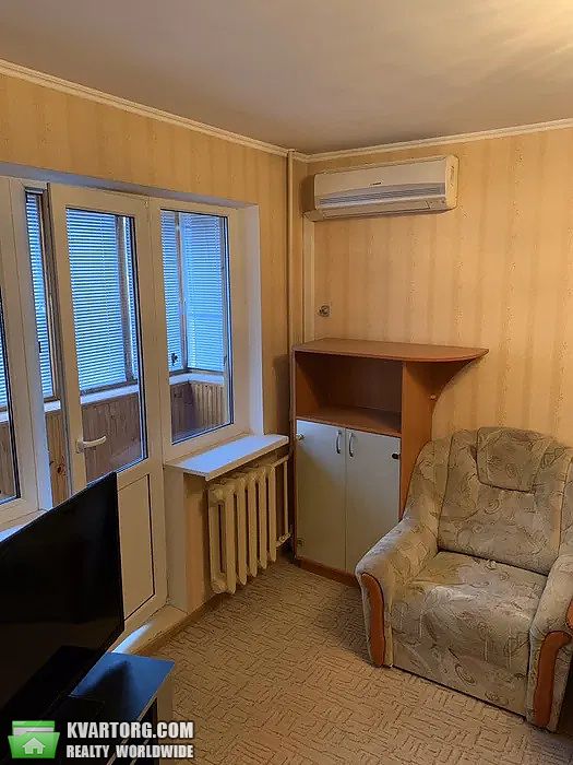 Sell 2-room apartment. Киев,  Комарова — photo 2